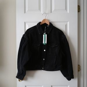 COPY - H&M Ladies cropped denim jacket.